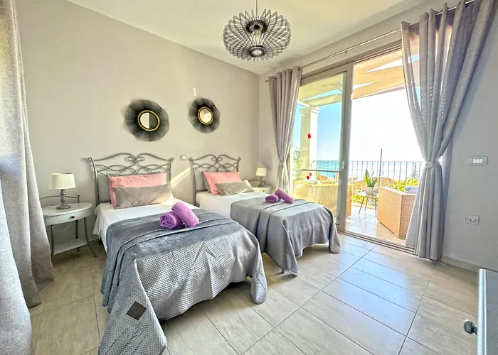 Effi Lourdata * Lourdata (Kefalonia)